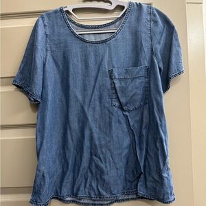GAP denim Crew Neck Short Sleeve Shirt